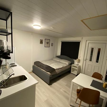 K&F Apartment Keflavík Buitenkant foto